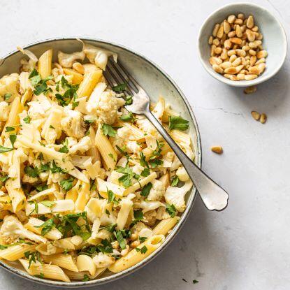 Penne met geroosterde bloemkool