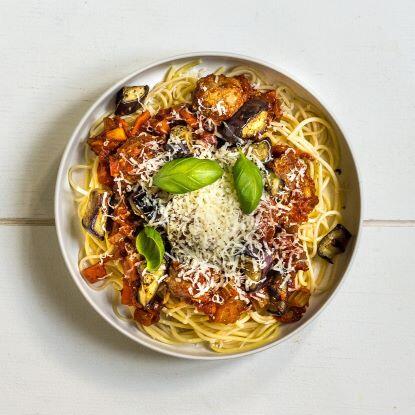Spaghetti bolognese met gehaktballetjes en aubergine